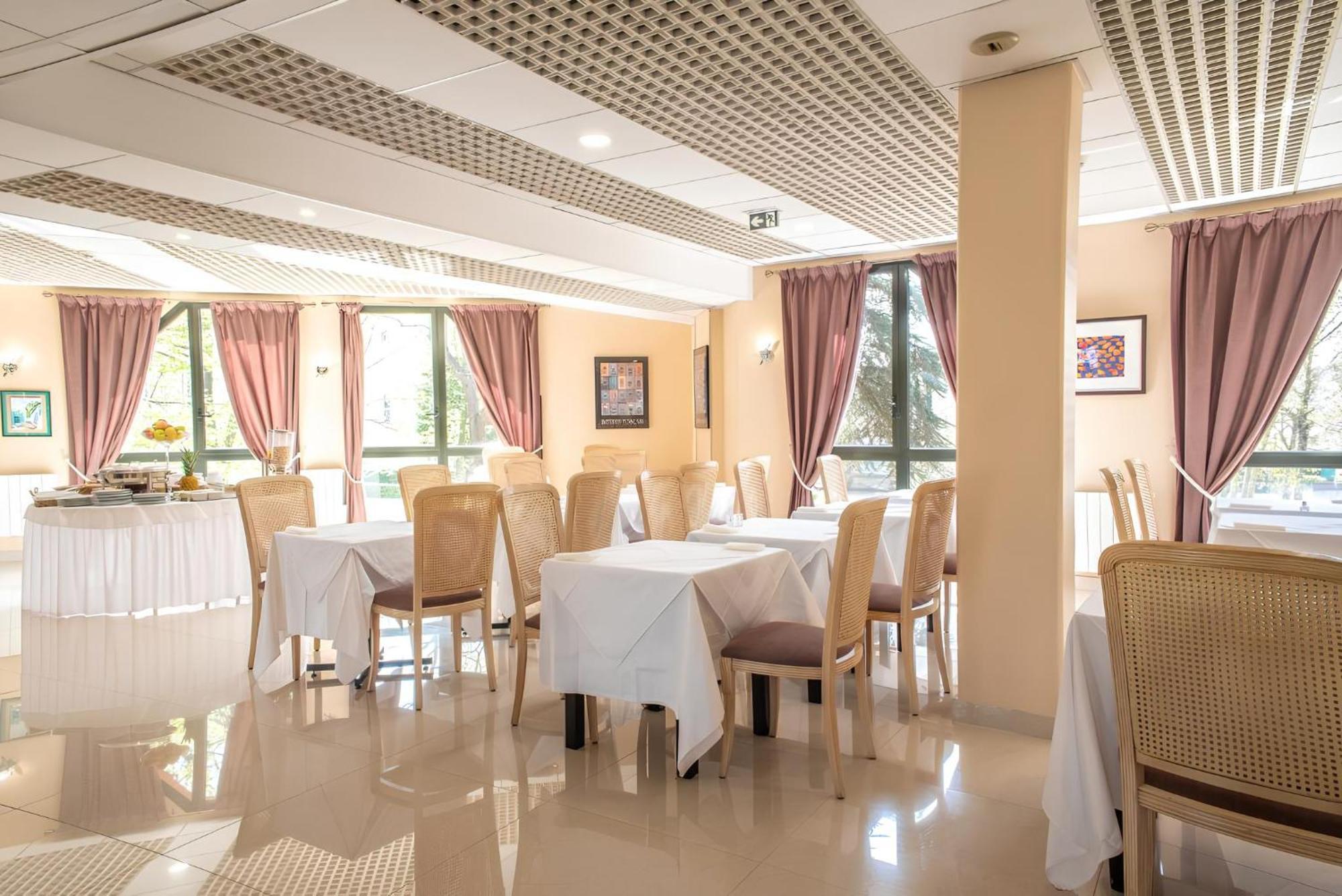 Hotel Garabel Plaisir Kültér fotó
